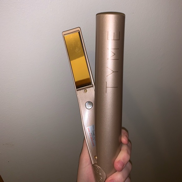 Tyme flat iron/curler
